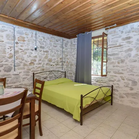 Atesi House-lefokastro * Lefokastro
