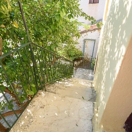 Atesi House-lefokastro