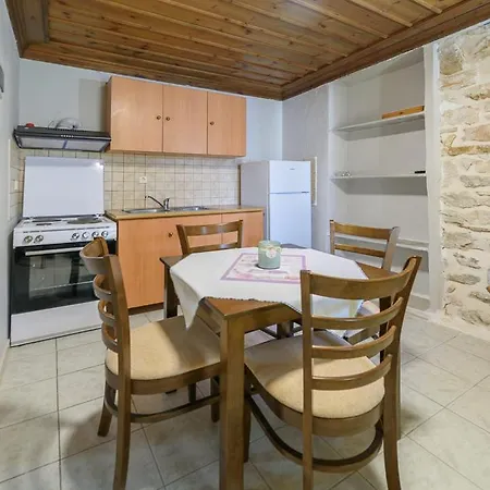 Atesi House-lefokastro منزل ريفي ليفوكاسترو