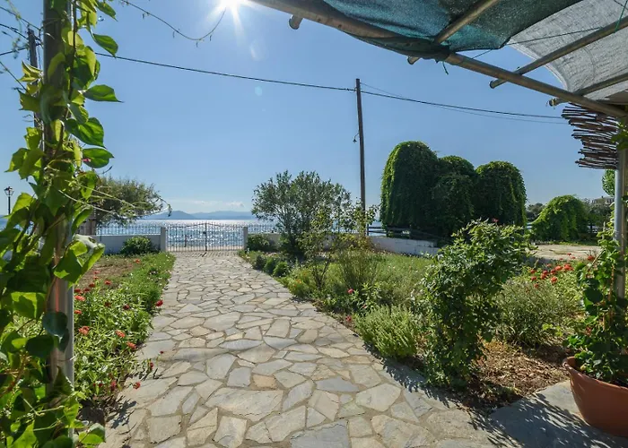 Atesi House-lefokastro Country house Lefokastro